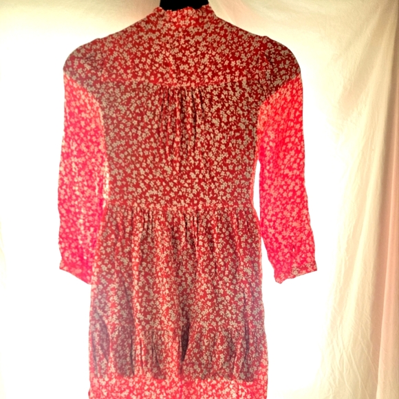 Red & White Dress EUC - Picture 9 of 13